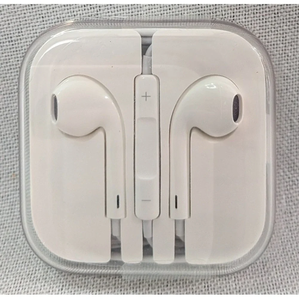 Apple EarPods 3.5mm Headphones Unisex OS White Excellent Wired Remote Mic Case